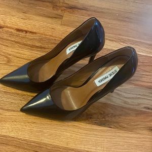 Steve Madden black heels